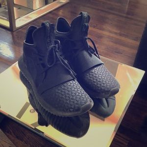 Adidas Tubulars Women’s